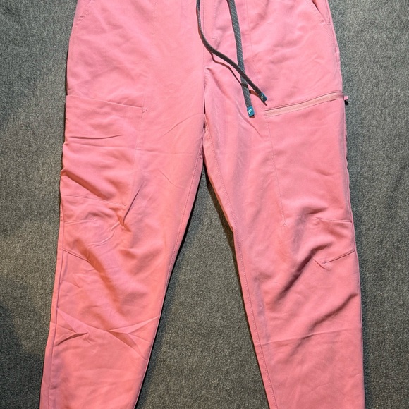 Fabletics Scrub Pants Cashmere Pink Women’s Medium Jogger Medical Scrubs - Picture 2 of 4
